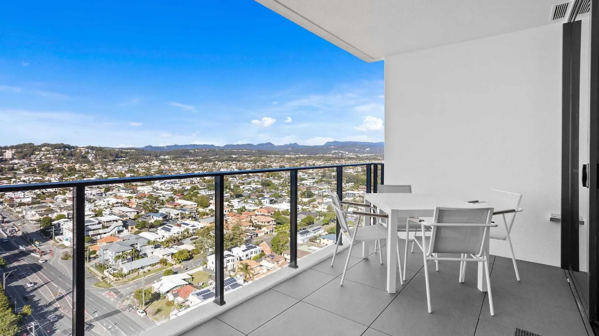Sandbar Private Apartments - Hosted By Burleigh Letting Company Gold Coast